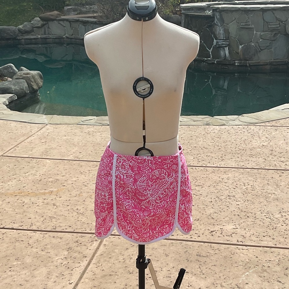 Lilly Pulitzer skirt with built in shorts